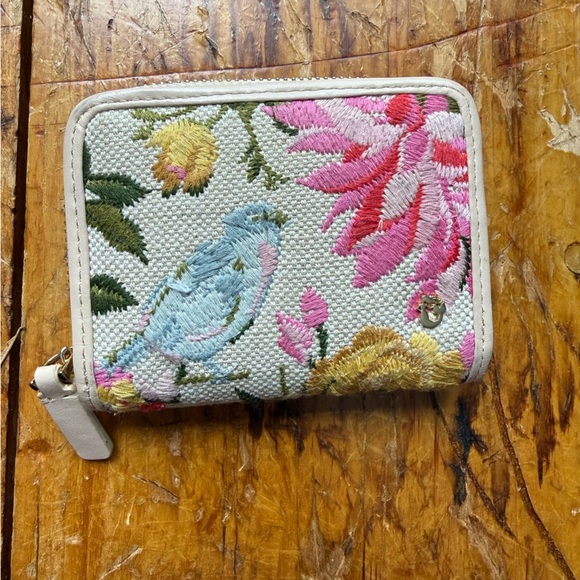 Spartina 449 Handbags - Spartina Floral Embroidered Wallet